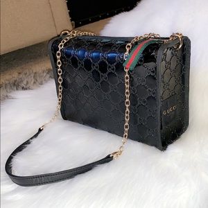 Gucci crossbody clutch